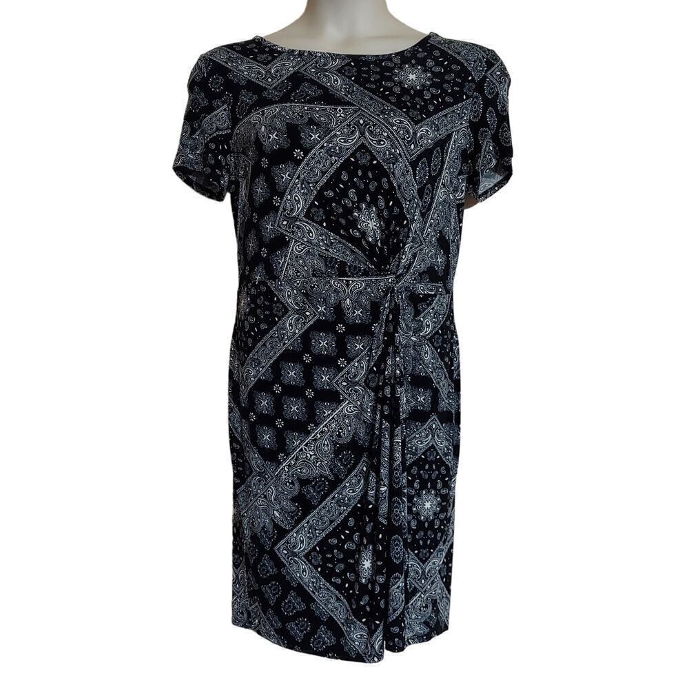 Maurices Women's Black & White Paisley Print Front Knot Midi Dress